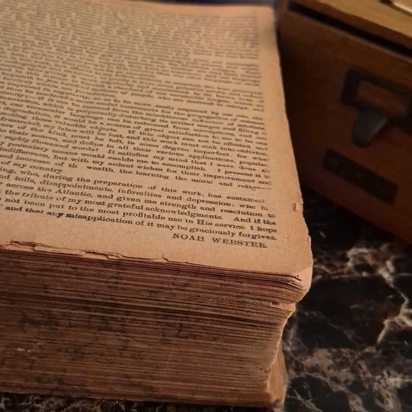 Authentic 1847 Antique Dictionary Junk Journal Ephemera Dark Acedemia *25 Pages - Picture 3 of 4